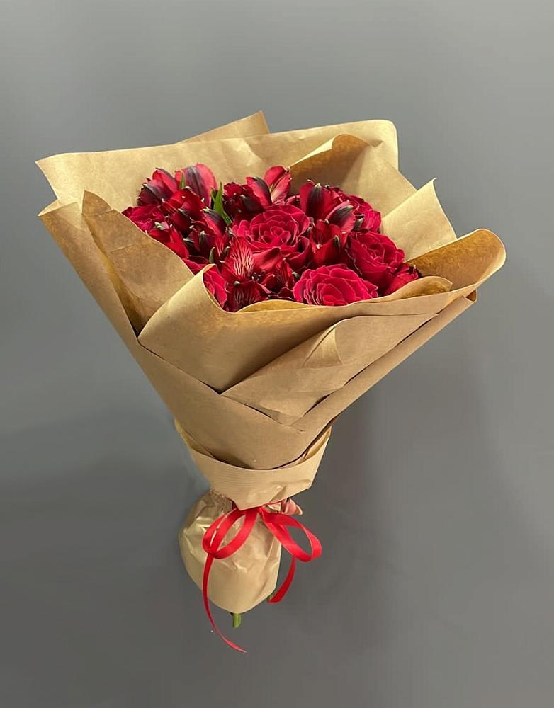 Букет цветов из: Альстромерии и Розы в Сторожевой