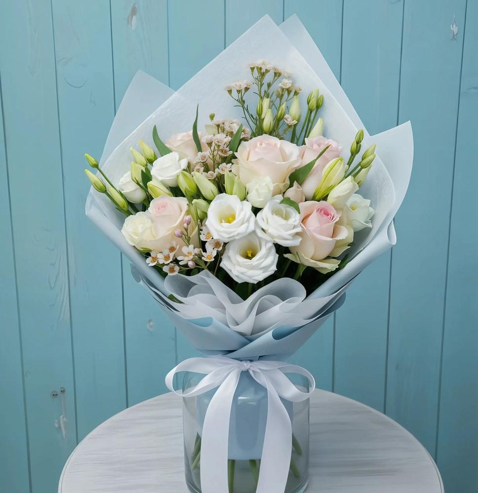 Букет цветов из: Розы и Лизиантусы в Сторожевой