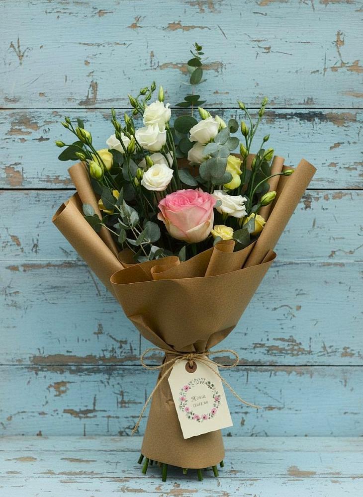 Букет цветов из: Розы и Лизиантусы в Сторожевой