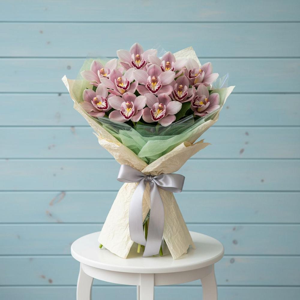 Букет цветов из: Орхидеи и Розы в Сторожевой