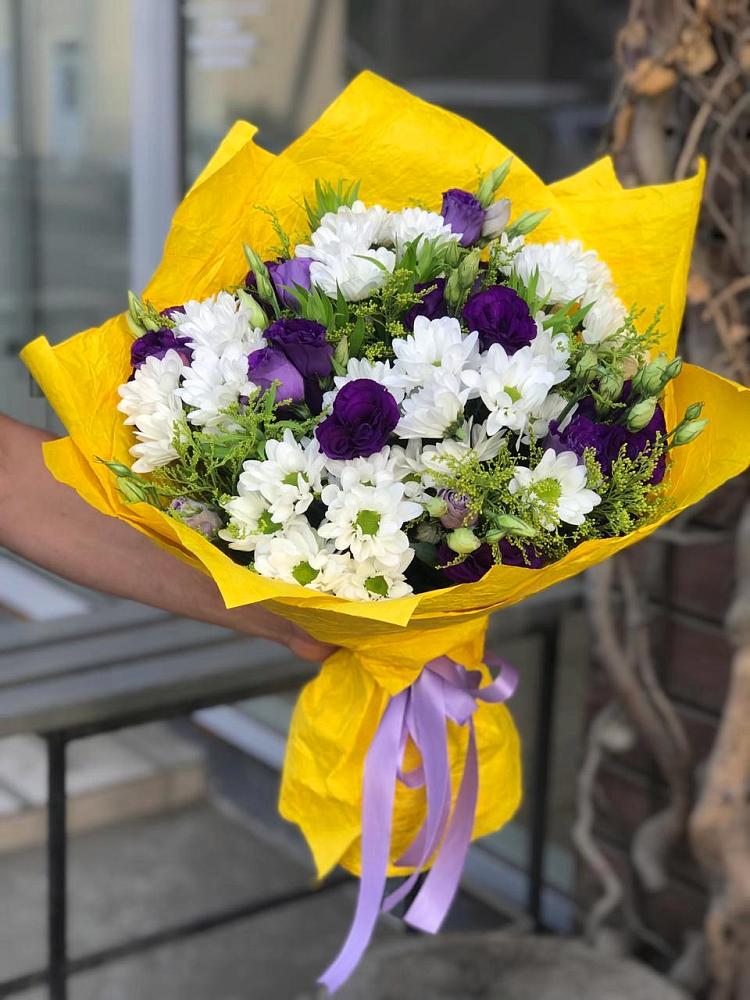 Букет цветов из: Ирисы, Хризантемы и Ромашки в Сторожевой