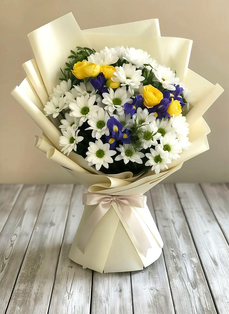 Букет цветов из: Ирисы, Хризантемы и Розы в Сторожевой