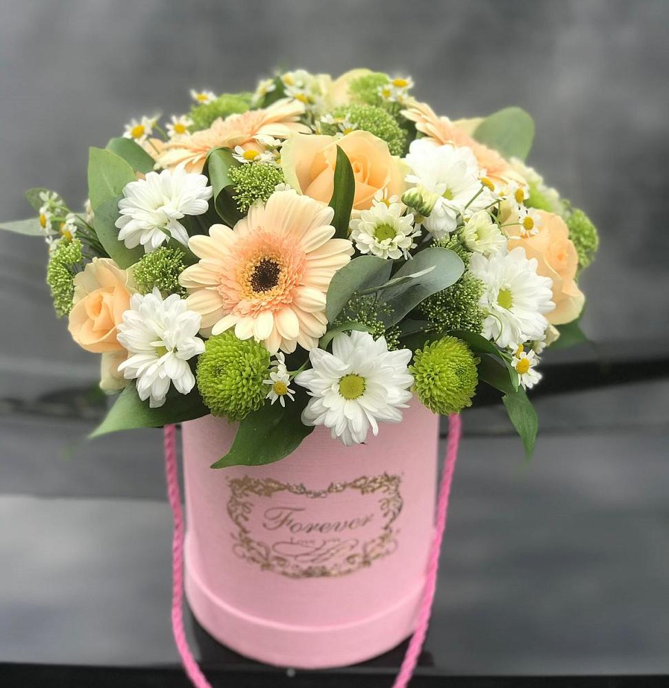 Цветочная композиция из Розы, Герберы и Хризантемы в шляпной коробке в Сторожевой